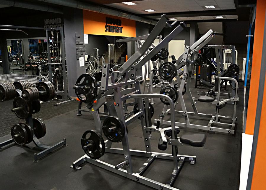 Maszyny Hammer Strength — Wide Pulldown i Front Lat Pulldown